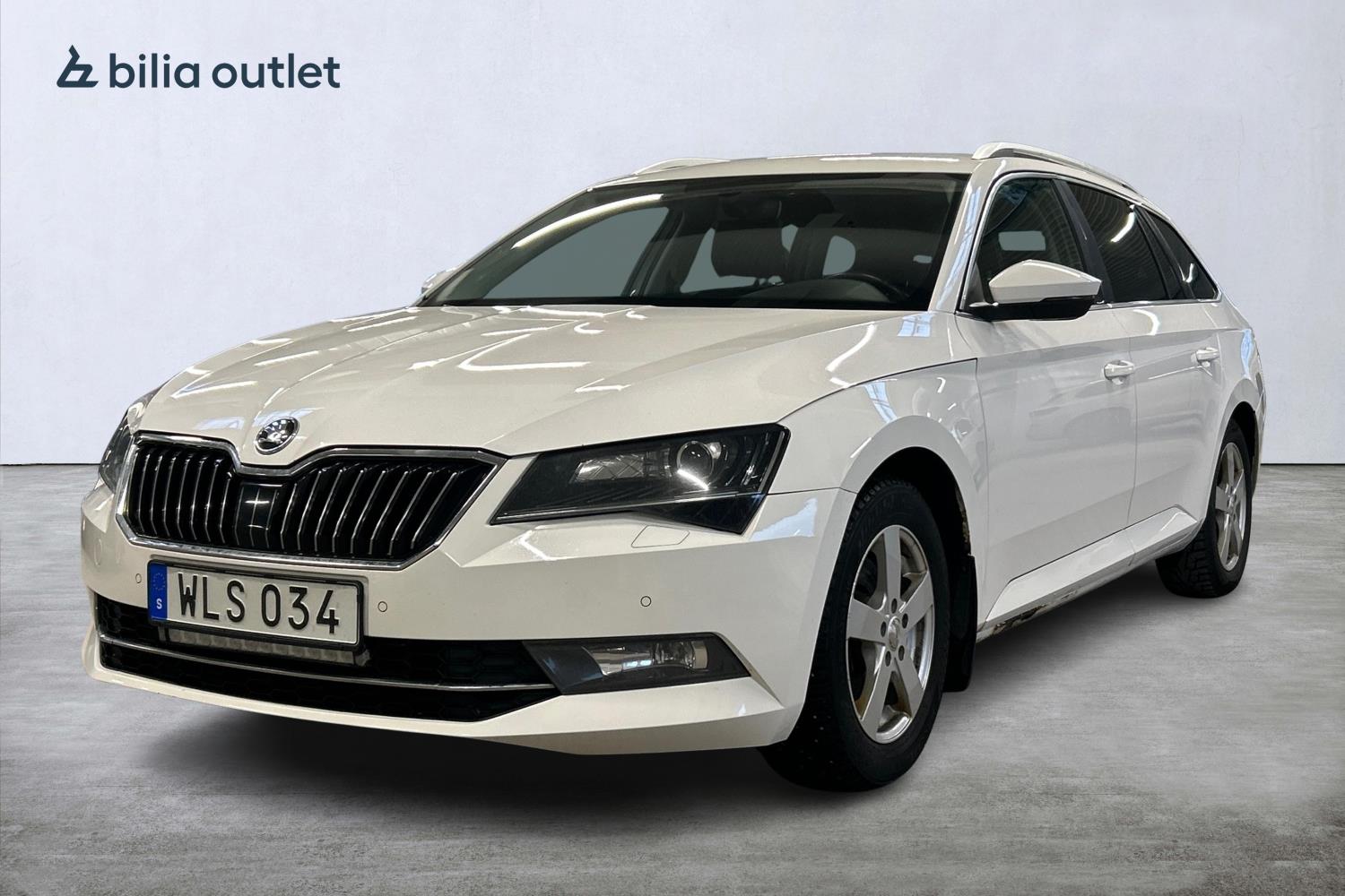 Skoda Superb 2.0 TDI Style 150hk Navi Carplay Drag Canton