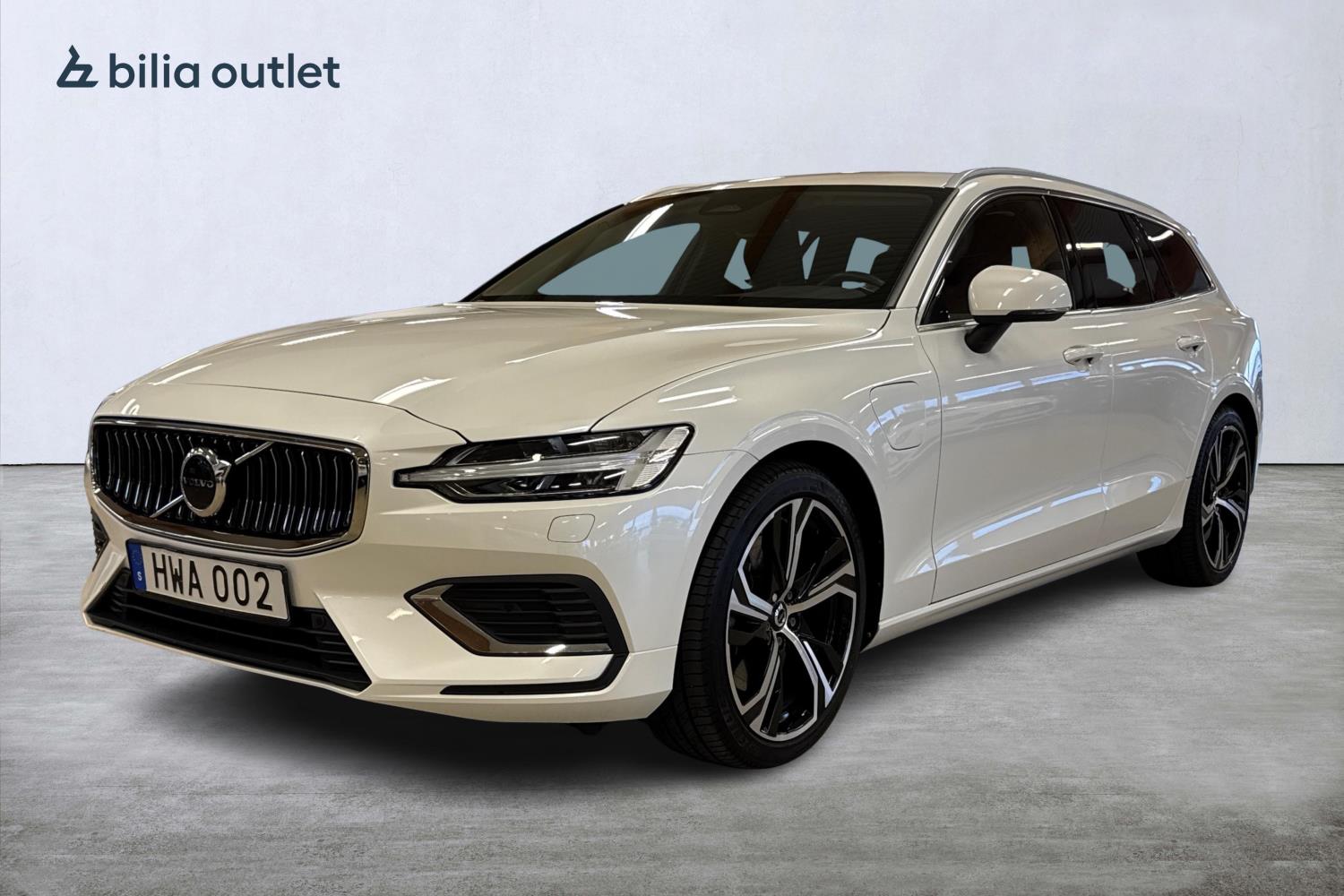 Volvo V60 Recharge T6 AWD Plus Bright / Skinn / H&K / B-Kame
