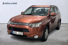 Mitsubishi OUTLANDER 2.2D 7-Sits 4WD Navi B-kamera 150hk